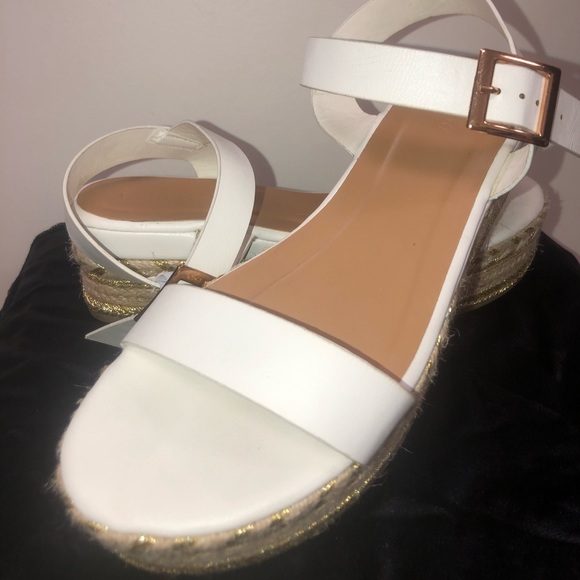 SOLD - Picture 1 of 3